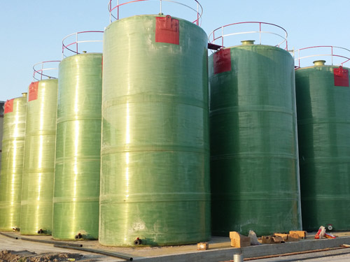 山東濰坊玻璃鋼立式儲罐供應(yīng)商