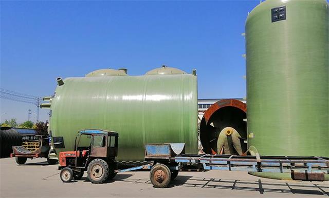 供應(yīng)8-100立方化工玻璃鋼儲罐纏繞立式臥式儲罐